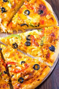 Chicken Tikka Pizza